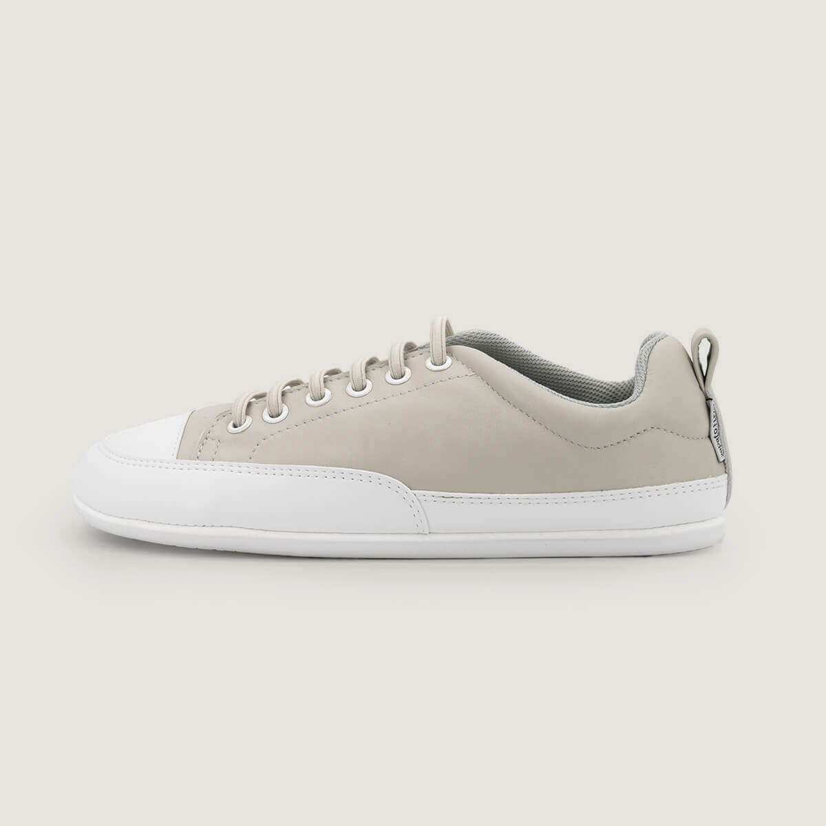 zapatillas deportivas cordones elasticos puntera suela blanca flexible color gris jerica adulto ss26 01 | gris Piel
