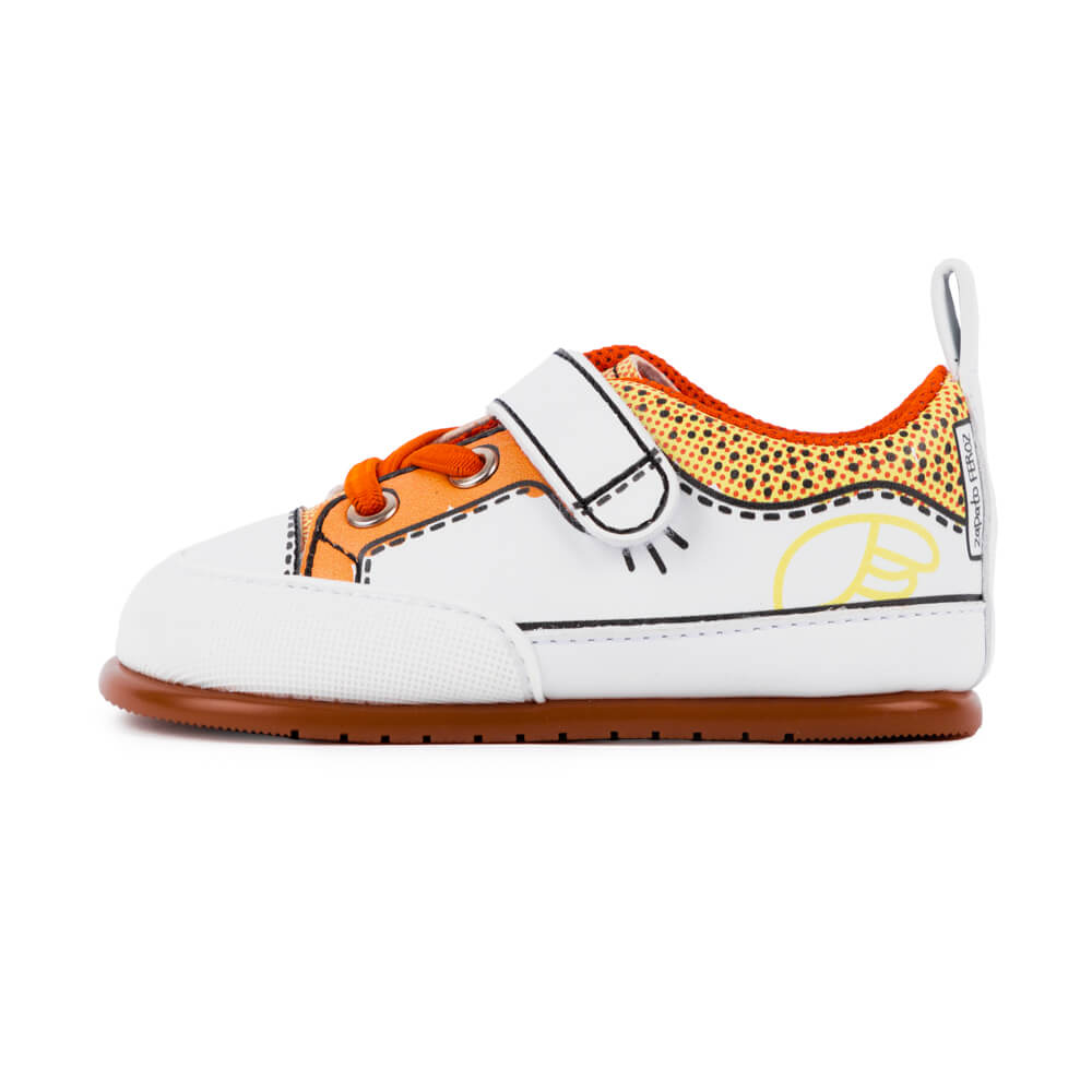 Paterna Comic Feroz AW23 Naranja Microfibra ,La zapatilla molona con estampado cómic que le da libertad plena a tu bebé