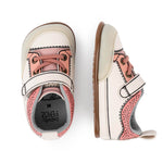 Paterna Comic Feroz AW23 Azul Microfibra ,La zapatilla molona con estampado cómic que le da libertad plena a tu bebé
